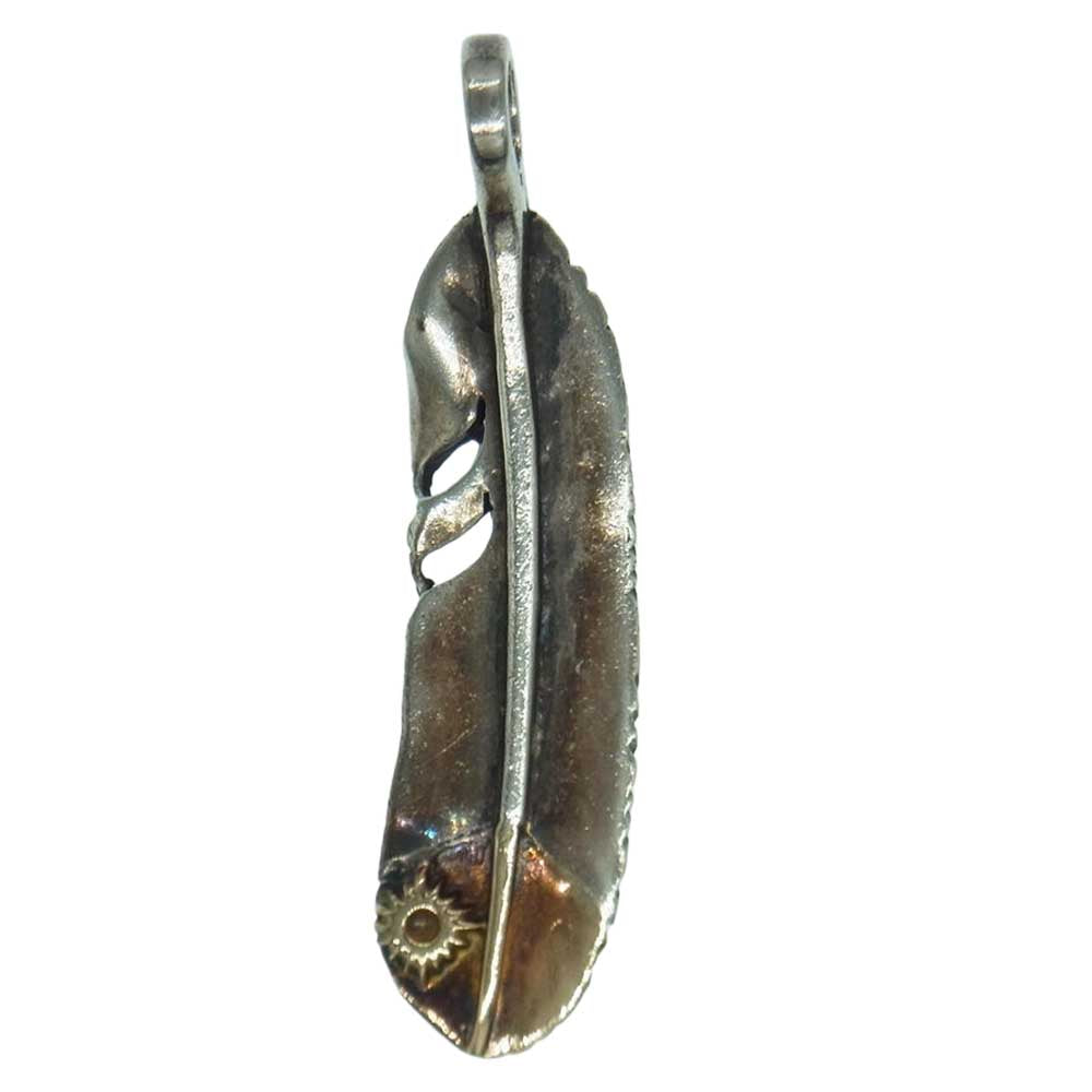 ARIZONA FREEDOM アリゾナフリーダム K18 唐草入り 右向き 先金 フェザー ペンダントトップ シルバー系【中古】