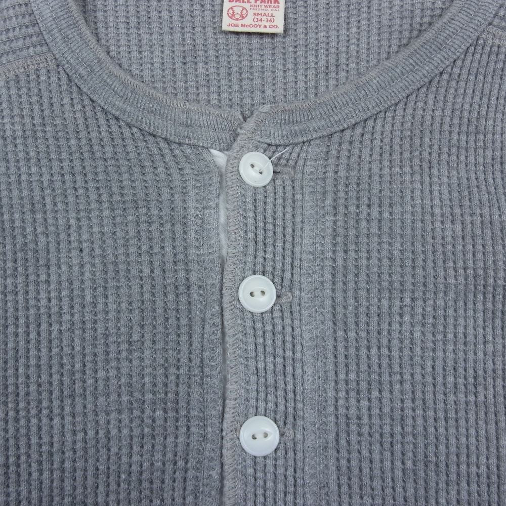 The REAL McCOY'S ザリアルマッコイズ BALL PARK ワッフル ヘンリー サーマル カットソー グレー系 S【中古】