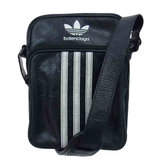 BALENCIAGA バレンシアガ 22AW 721850 × adidas アディダス 3ストライプ ラムスキン スモールクロスボディ メッセンジャー ショルダー バッグ 羊革  ブラック系【美品】【中古】