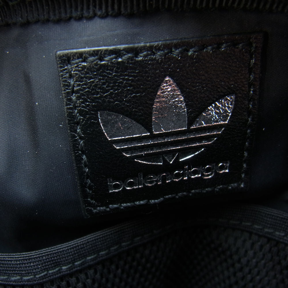 BALENCIAGA バレンシアガ 22AW 721850 × adidas アディダス 3ストライプ ラムスキン スモールクロスボディ メッセンジャー ショルダー バッグ 羊革  ブラック系【美品】【中古】