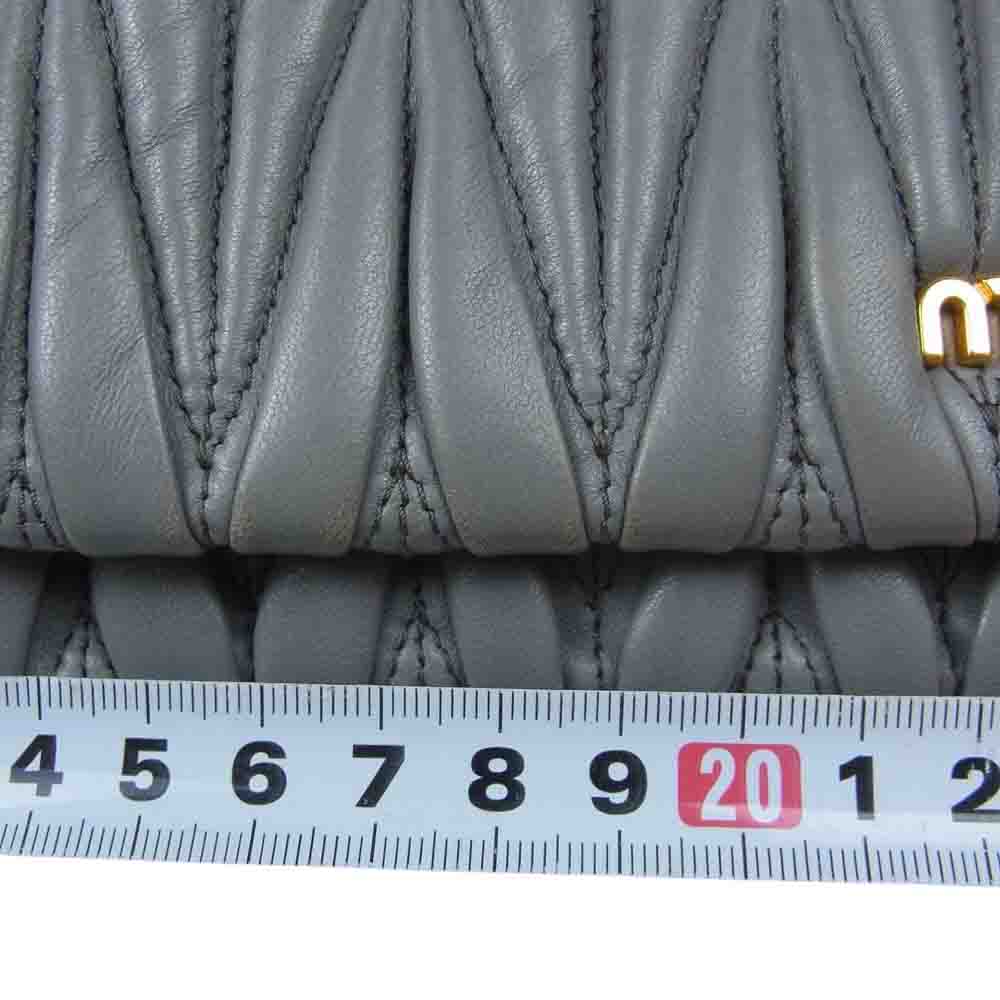 MIUMIU ミュウミュウ RP0345 ギャランティ付 MATELASSE マテラッセ チェーン 2Way クラッチ ショルダー バッグ グレー系【中古】