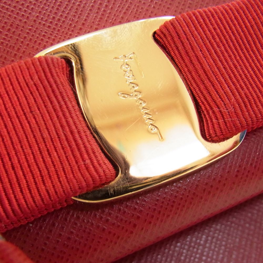 Salvatore Ferragamo サルヴァトーレフェラガモ 21-F570 CARRIE キャリー　トップハンドル 2WAY チェーン ショルダー ハンド バック レッド系【中古】
