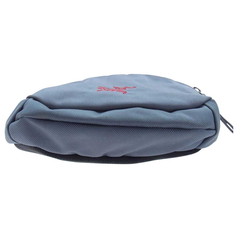ARC'TERYX アークテリクス 7364-55732 MAKA2 マカ2 ショルダーバッグ サコッシュ グレー系 レッド系【中古】