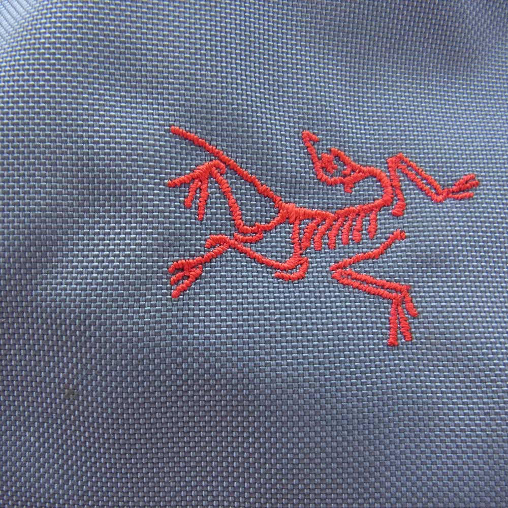 ARC'TERYX アークテリクス 7364-55732 MAKA2 マカ2 ショルダーバッグ サコッシュ グレー系 レッド系【中古】