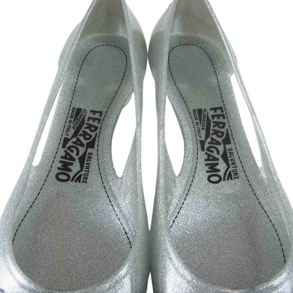 Salvatore Ferragamo サルヴァトーレフェラガモ リボン付き ラバー シューズ パンプス シルバー シルバー系 5【中古】