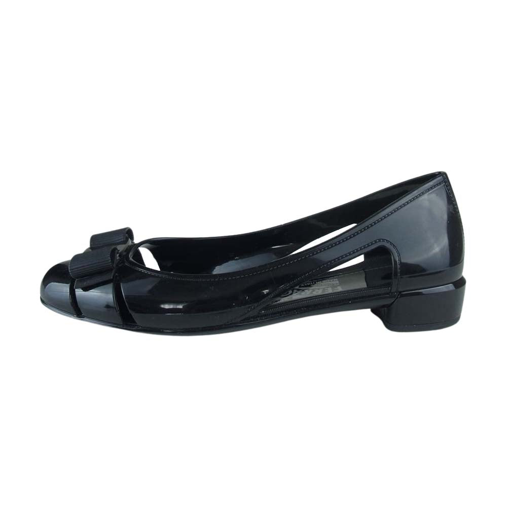 Salvatore Ferragamo サルヴァトーレフェラガモ リボン付き ラバー シューズ パンプス ブラック ブラック系 5【中古】