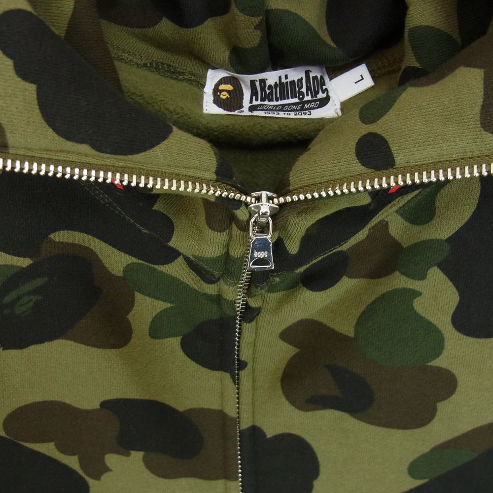 A BATHING APE アベイシングエイプ 22SS 001ZPI731902C × MINIONS ミニオンズ 1ST CAMO MINIONS SHARK FULL ZIP HOODIE ファーストカモ フルジップ シャーク スウェット パーカー  カーキ系 L【中古】