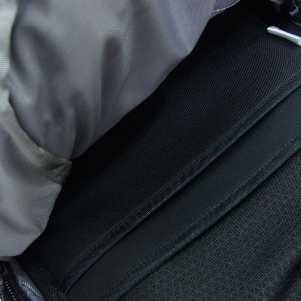 THE NORTH FACE ノースフェイス NM72302 HOT SHOT 27L ホット ショット バック パック リュック ブラック系【極上美品】【中古】