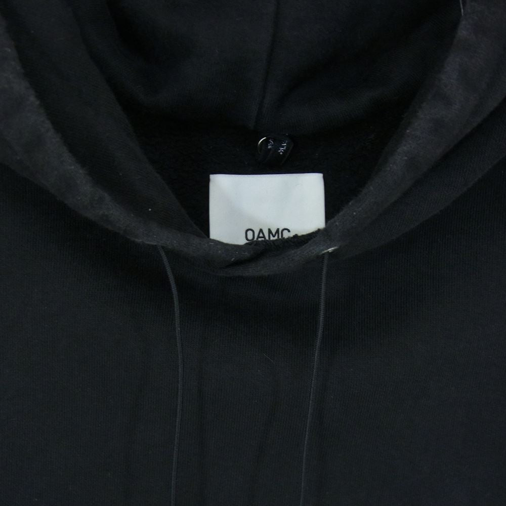 オーエーエムシー 20AW OAMR706782 DAIDO MORIYAMA HOODIE プリント プルオーバー パーカー ブラック系 M【中古】