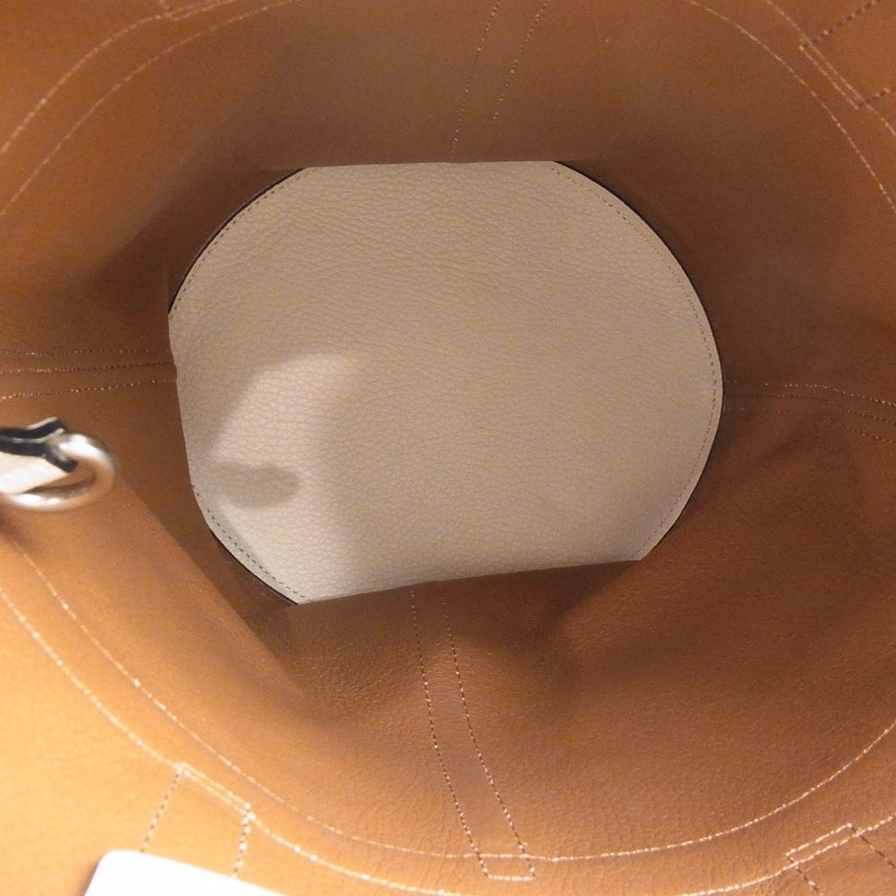 ジャンニキアリーニ バケツ バッグ レザー オフホワイト系【中古】