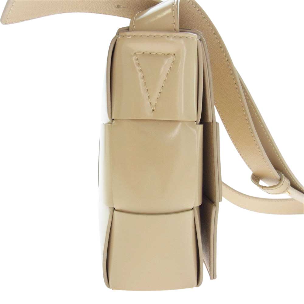 BOTTEGAVENETA ボッテガヴェネタ カセット イントレチャート ショルダー バッグ アイボリー【中古】