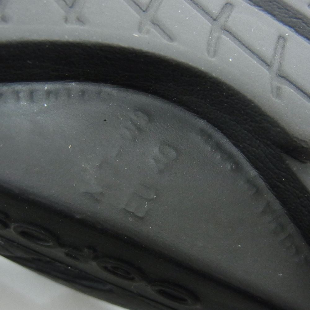 WHITE MOUNTAINEERING ホワイトマウンテニアリング × OOFOS ウーフォス SANDAL ブラック系 EU 40【中古】