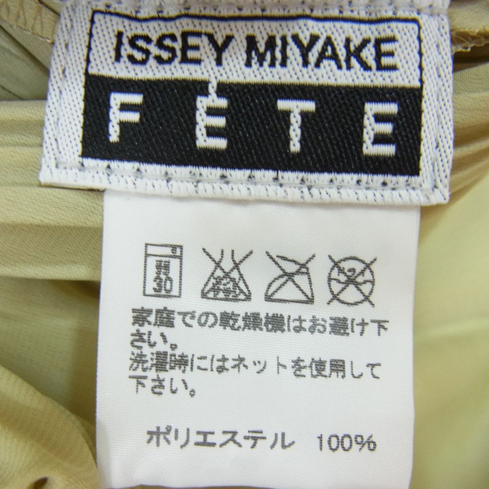 PLEATS PLEASE プリーツプリーズ イッセイミヤケ IF92FJ217 FETE プリーツ加工 切替 ノースリーブ ブラウス カーキ系 2【中古】