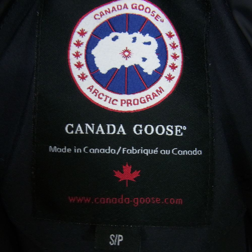 CANADA GOOSE カナダグース 4078JM 国内正規品 グリフィンタグ KAMLOOPS カムループス ダウン ジャケット ブラック系 S/P【中古】