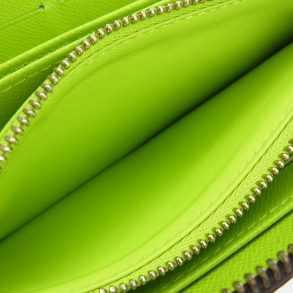 LOUIS VUITTON ルイ・ヴィトン M93712 モノグラム グラフィティ ジッピーウォレット ラウンドファスナー 長財布 ブラウン系 ライトグリーン系【中古】