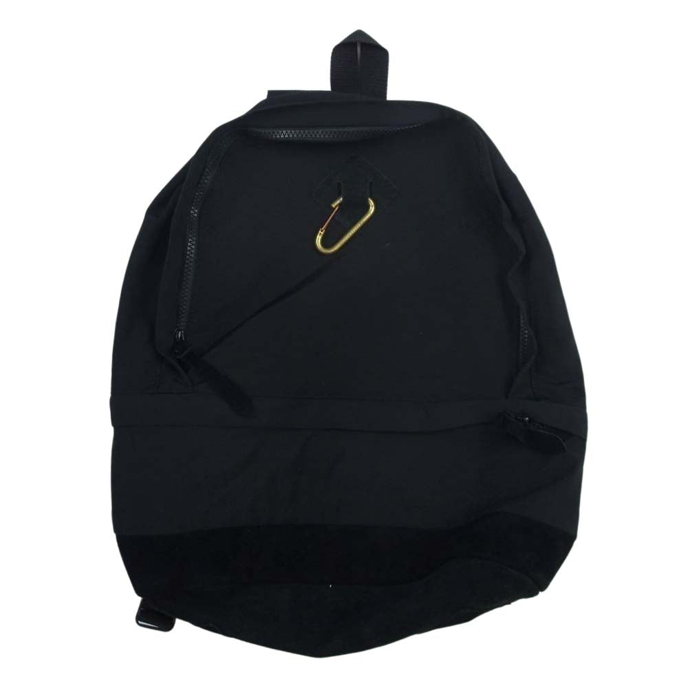 マスターアンドコー カラビナ付き リュック  ブラック系【中古】