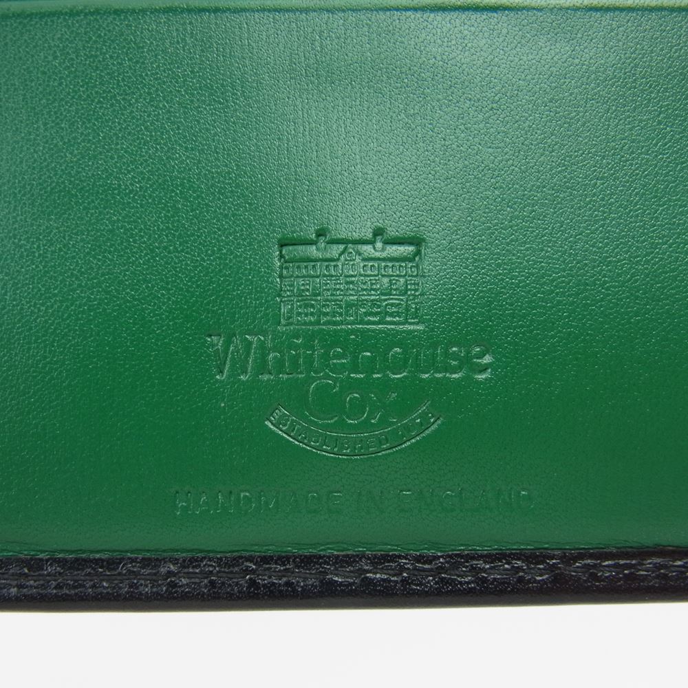 WHITE HOUSE COX ホワイトハウスコックス S2378 英国製 INDIVIDUAL COLLECTION カーフレザー ハーフベジタブルタンニング 二つ折り財布 コンパクトウォレット ブラック系 グリーン系【中古】