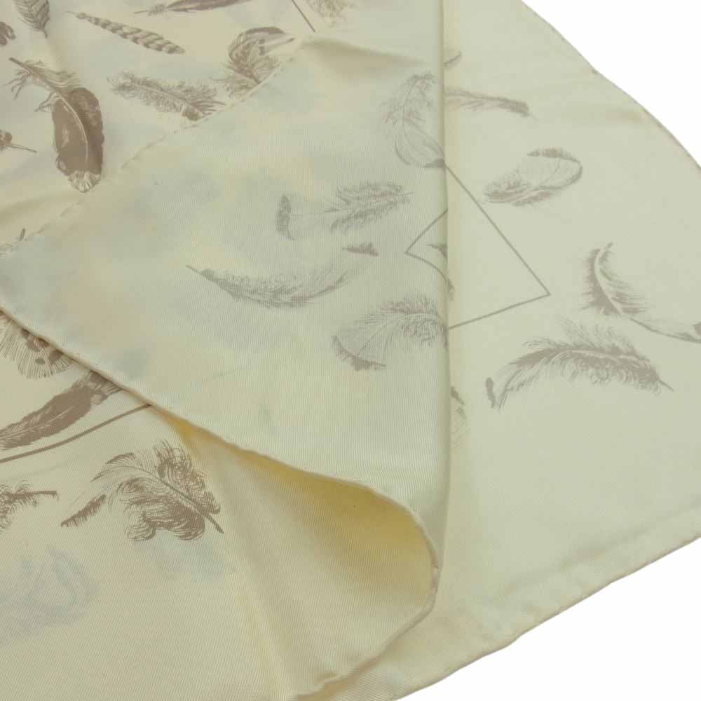 HERMES エルメス カレ 90 PLUMES par Henride Linares 羽柄 シルク スカーフ ベージュ系【中古】