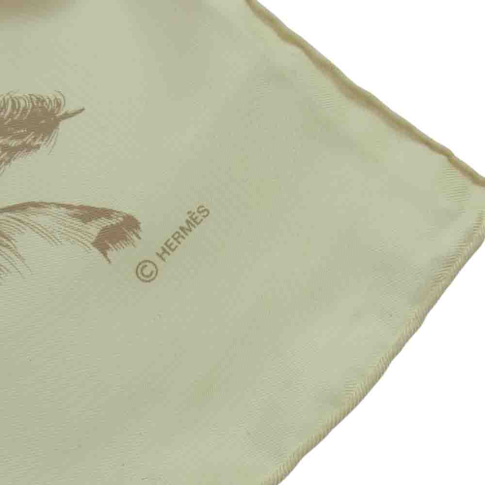 HERMES エルメス カレ 90 PLUMES par Henride Linares 羽柄 シルク スカーフ ベージュ系【中古】