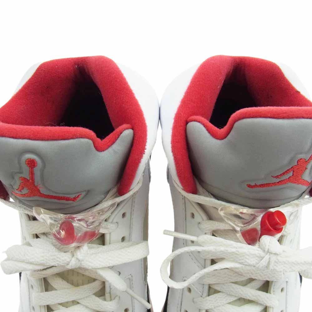 NIKE ナイキ 136027-100 AIR JORDAN 5 RETRO アジョーダン 5 レトロ 白赤銀ベロ スニーカー ブラック系 ホワイト系 レッド系 26.5cm【中古】