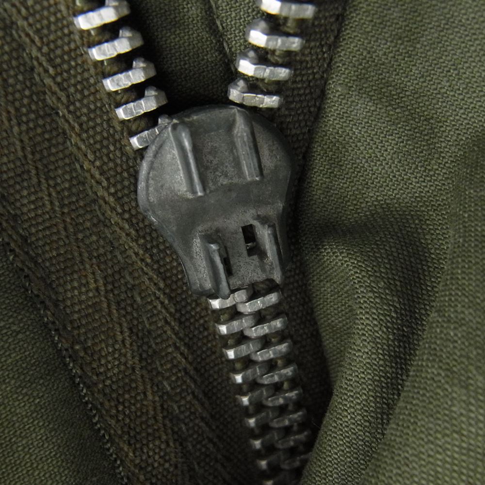 アメリカ軍 DSA 100-68-C-2018 ヴィンテージ 60s 68年製 米軍実物 U.S.ARMY M-65 グレーライナー セカンド 襟ファスナーシルバー系 フィールド ジャケット カーキ系 MEDIUM LONG【中古】
