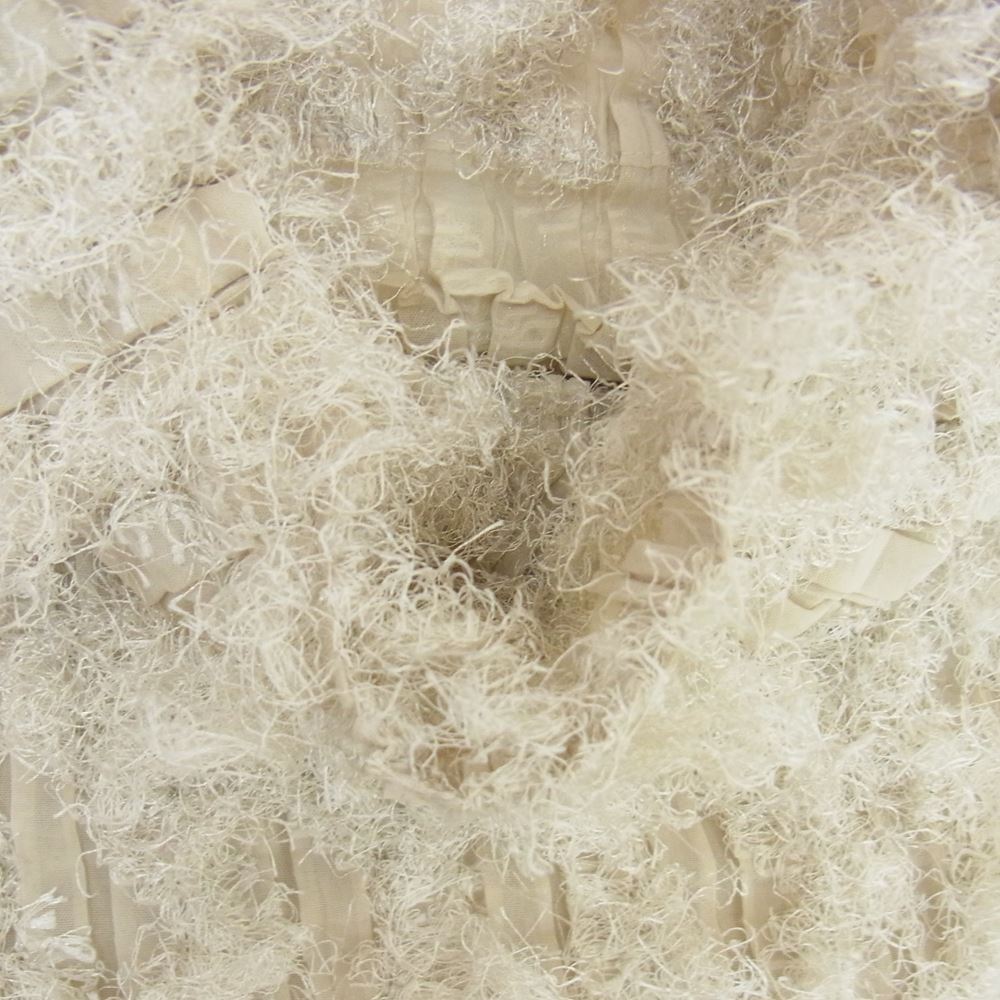 ISSEY MIYAKE イッセイミヤケ me ミー MI23FK941 プリーツ加工 シャギー ハイネック フレンチスリーブ トップス オフホワイト系 サイズ表記無【中古】