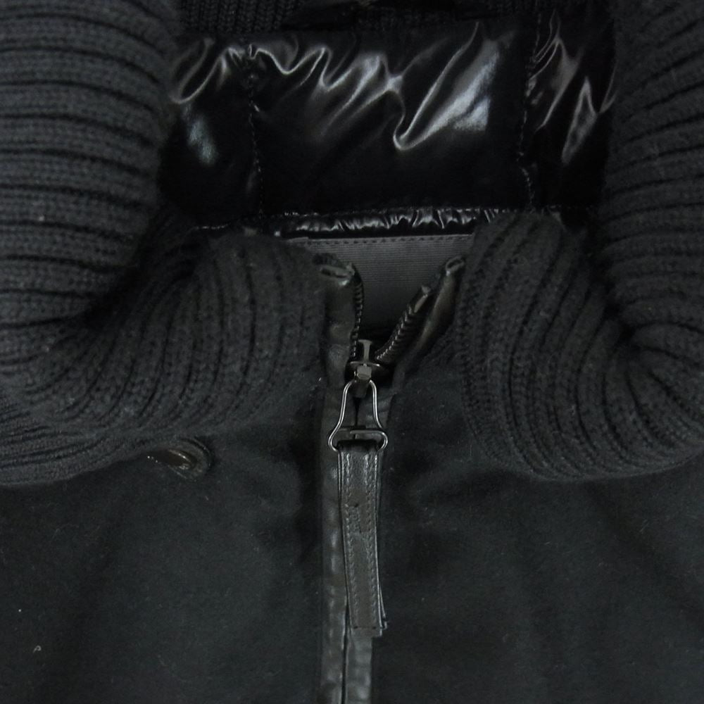 DUVETICA デュベティカ 国内正規品 POLINICE ポリニーチェ ドンキーカラー 袖レザー切替 スタジャン スタジアム ダウンジャケット  ブラック系 L【中古】