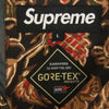 Supreme シュプリーム 18AW GORE-TEX Court Flower Print ゴアテックス 花柄 コートジャケット ジップアップ ブルゾン 総柄 ジャケット ブラック系 ブラウン系 マルチカラー L【中古】