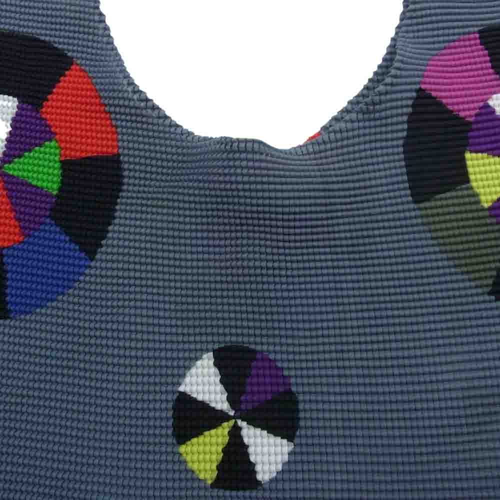 ISSEY MIYAKE イッセイミヤケ MI21FK356 me ミー ボックスプリーツ加工 総柄 カットソー グレー系【中古】