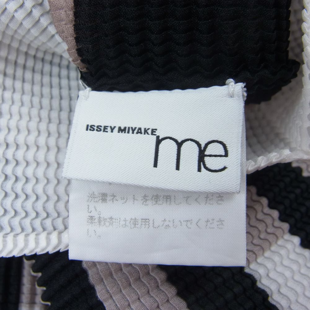 ISSEY MIYAKE イッセイミヤケ MI01FK876 me ミー ボックスプリーツ加工 幾何学模様 半袖カットソー ブラック系 ホワイト系 マルチカラー系【中古】