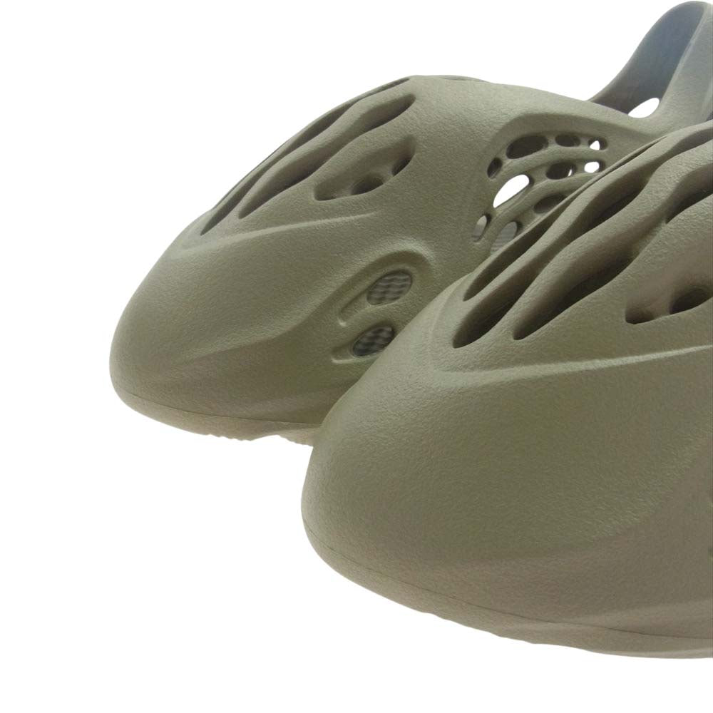 adidas アディダス GV6840 YEEZY Foam Runner Stone Salt イージー フォーム ランナー ストーンソルト カーキ系 US10 28.5cm【新古品】【未使用】【中古】