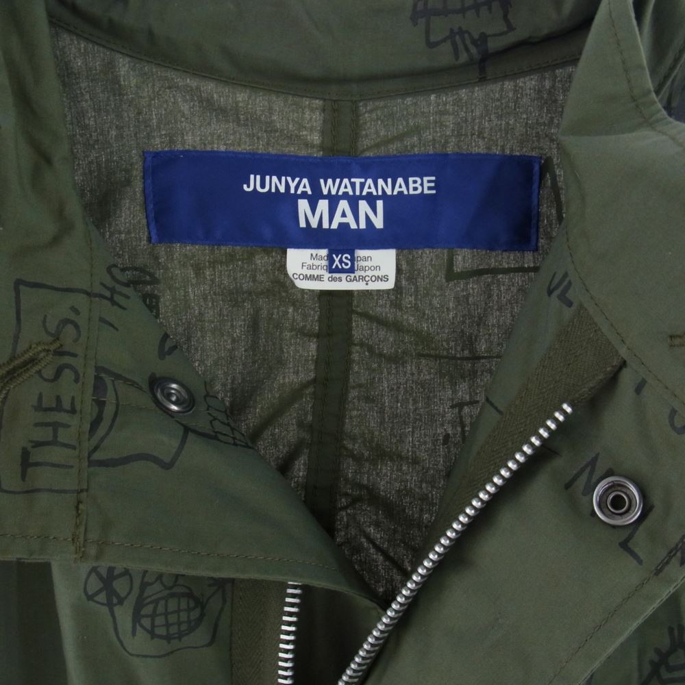 JUNYA WATANABE COMME des GARCONS MAN ジュンヤワタナベコムデギャルソンマン 23SS Jean-Michel Basquiat バスキア 綿ウェザープリント モッズコート カーキ系 XS【美品】【中古】
