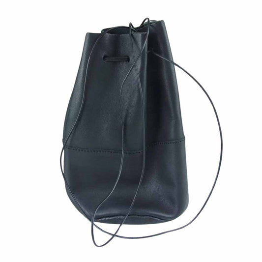 アーツアンドクラフツ VEGETABLE HORSE LEATHER DRAW STRING POUCH レザー 巾着ショルダー バッグ  ブラック系【中古】