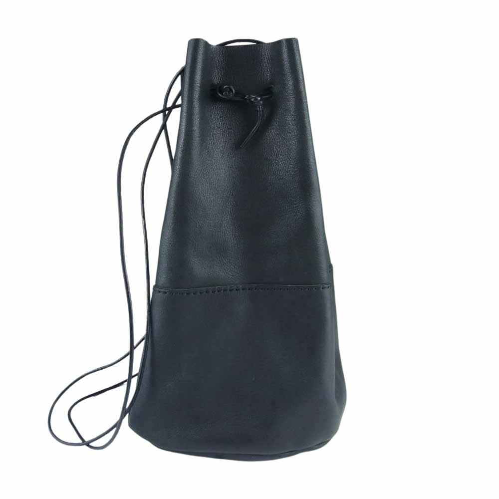 アーツアンドクラフツ VEGETABLE HORSE LEATHER DRAW STRING POUCH レザー 巾着ショルダー バッグ  ブラック系【中古】