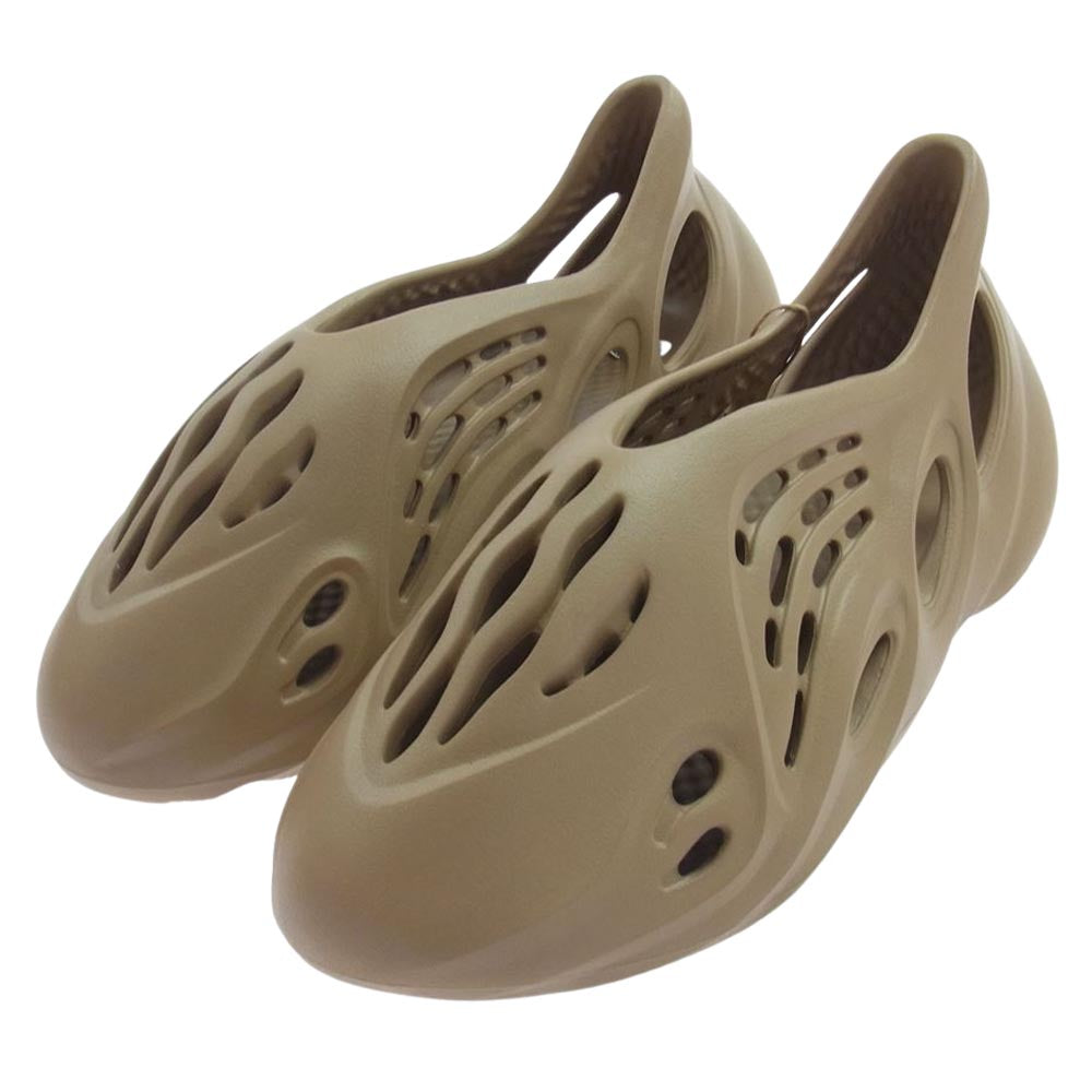 adidas アディダス GV6842 YEEZY Foam Runner Clay Taupe イージー フォームランナー クレイトープ サンダル ライトブラウン系 30.5cm【新古品】【未使用】【中古】