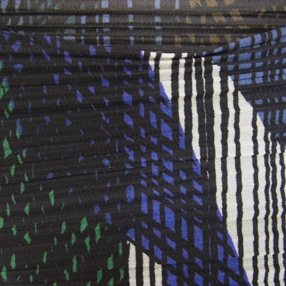 PLEATS PLEASE プリーツプリーズ イッセイミヤケ 20AW PP03-JT672 ANDANTE DRESS 横プリーツ 総柄 変形 フレア トップス ブラック系 3【中古】