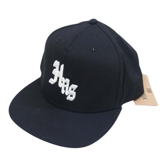 HideandSeek ハイドアンドシーク スナップバック ロゴ キャップ ブラック系【美品】【中古】