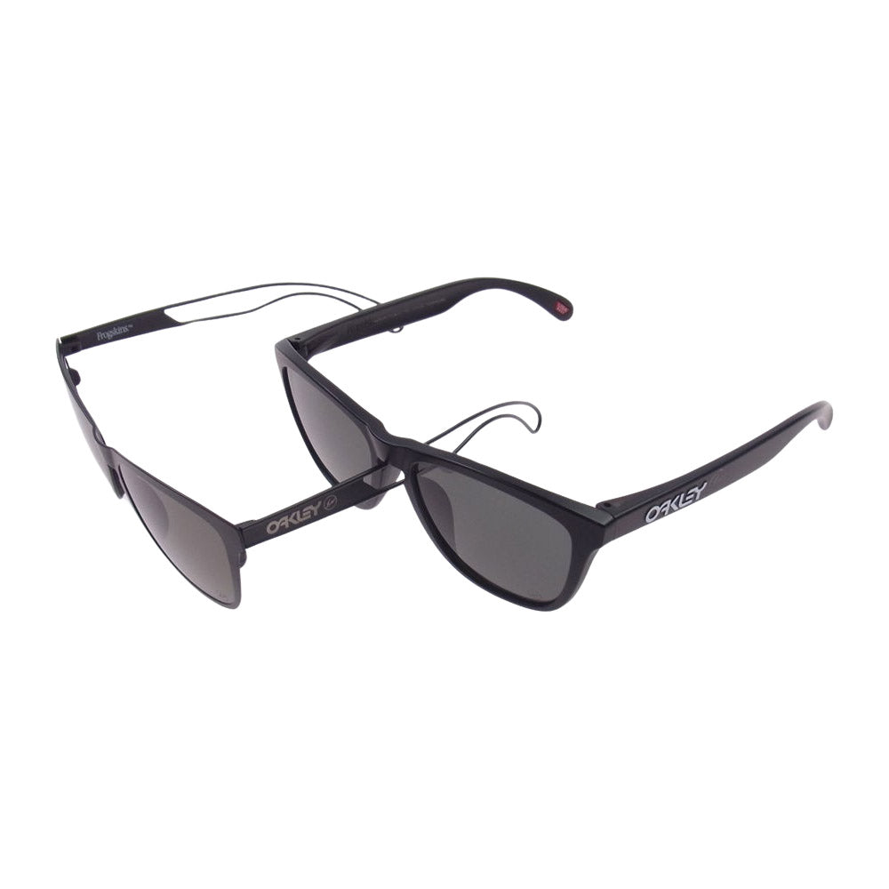 OAKLEY オークリー 0OO9245 FRAGMENT DESIGN フラグメントデザイン サングラス Frogskins TI Set オークリー フロッグスキン サングラス 2本セット ブラック系 グレー系【中古】