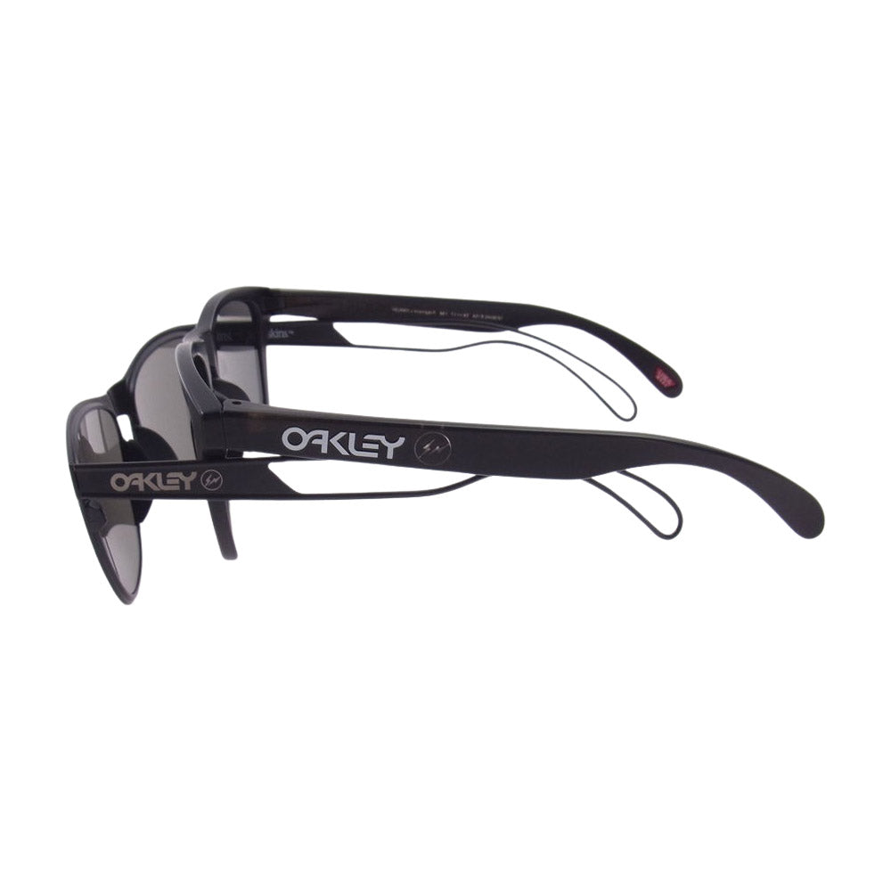 OAKLEY オークリー 0OO9245 FRAGMENT DESIGN フラグメントデザイン サングラス Frogskins TI Set オークリー フロッグスキン サングラス 2本セット ブラック系 グレー系【中古】