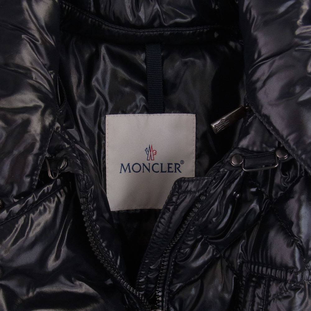 MONCLER モンクレール 920-093-49352-00 国内正規品 MONTARGIS フード付き ロゴバックルベルト付き キルティング ダウンコート ブラック系  0 【中古】