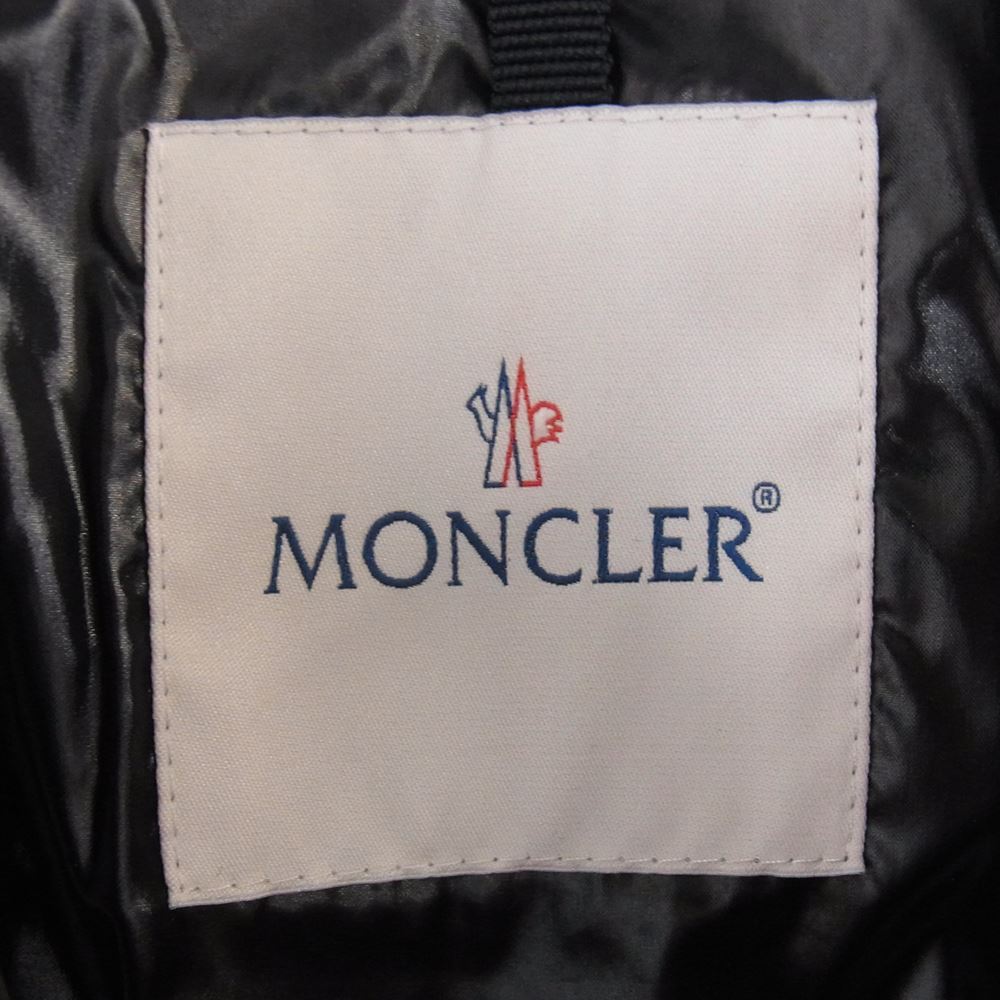 MONCLER モンクレール 920-093-49352-00 国内正規品 MONTARGIS フード付き ロゴバックルベルト付き キルティング ダウンコート ブラック系  0 【中古】