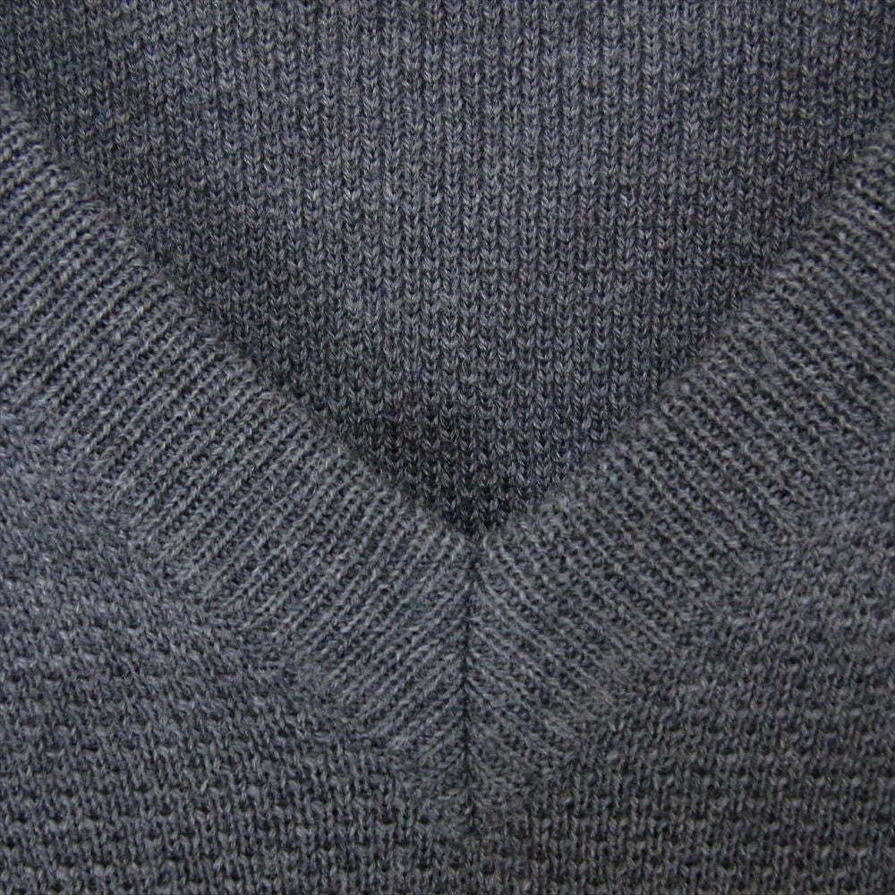 CANADA GOOSE カナダグース 6965M Mcleod V Neck Sweater 袖ロゴワッペン メリノウール Vネック ニット セーター ダークグレー系 S【中古】