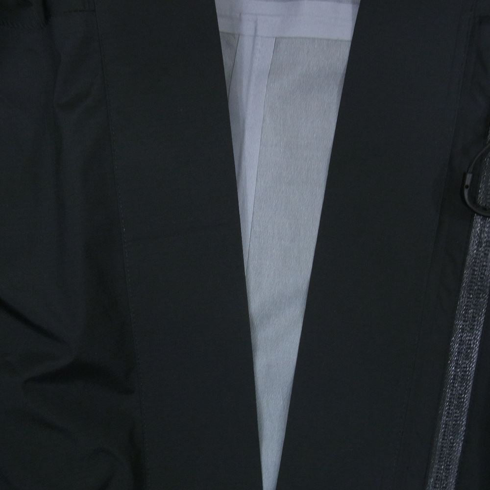 コンフィー アウトドア ガーメント CMF2202-J11C HAORI SHELL COEXIST 3レイヤー ジャケット ブラック系 M【中古】