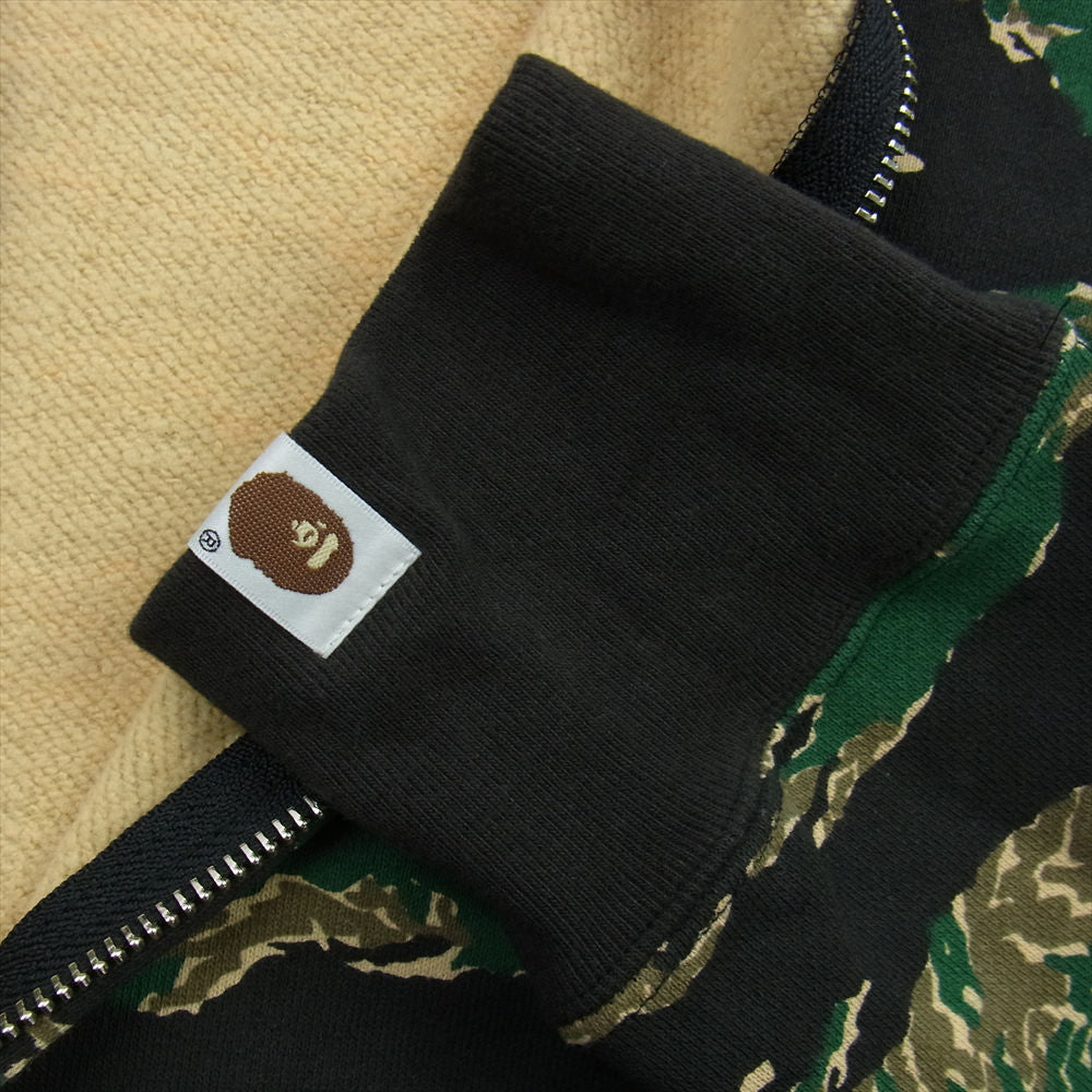 A BATHING APE アベイシングエイプ 001ZPD301015X tiger full zip hoodie a bathing ape bape カモフラ タイガー ジャーク フルジップ パーカー マルチカラー系 M【中古】