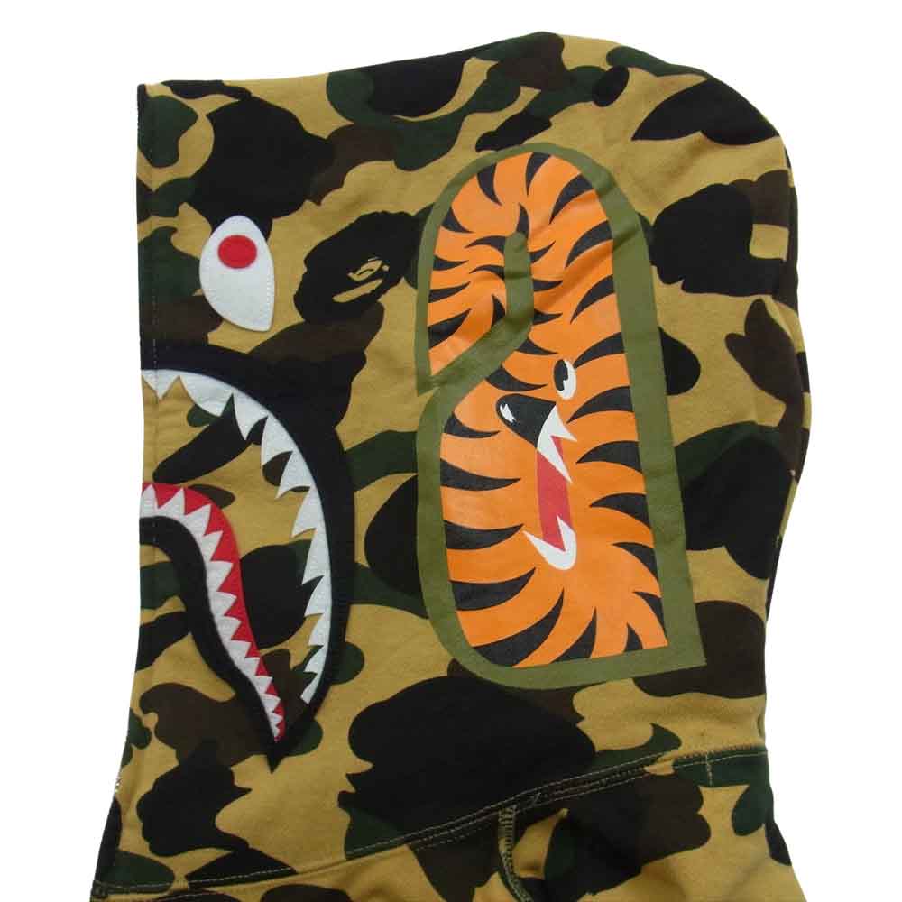 A BATHING APE アベイシングエイプ 001ZPC201018X SHARK FULL ZIP HOODIE カモフラ サルカモ シャーク フル ジップ パーカー  マルチカラー系 M【中古】
