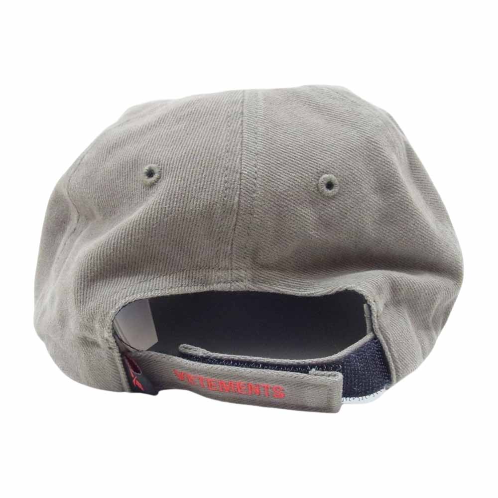 VETEMENTS ヴェトモン 18AW Reebok Baseball Cap ファイヤーパターン アメリカ ロゴ 刺繍 リーボック ベースボールキャップ 帽子 グレー系【中古】