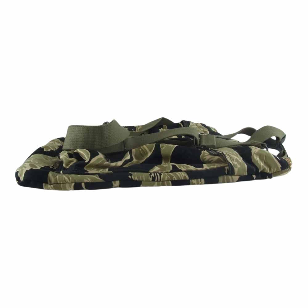 Buzz Rickson's バズリクソンズ BR02717 GOLD TIGER HELMET BAG ゴールドタイガー カモ柄 ヘルメット ショルダー バッグ カーキ系【中古】