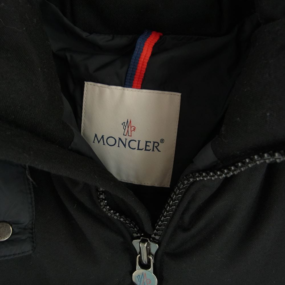 MONCLER モンクレール E20914033805-54272 国内正規品 MONTGENEVRE モンジュネーブル ダウン ジャケット ブラック系【中古】