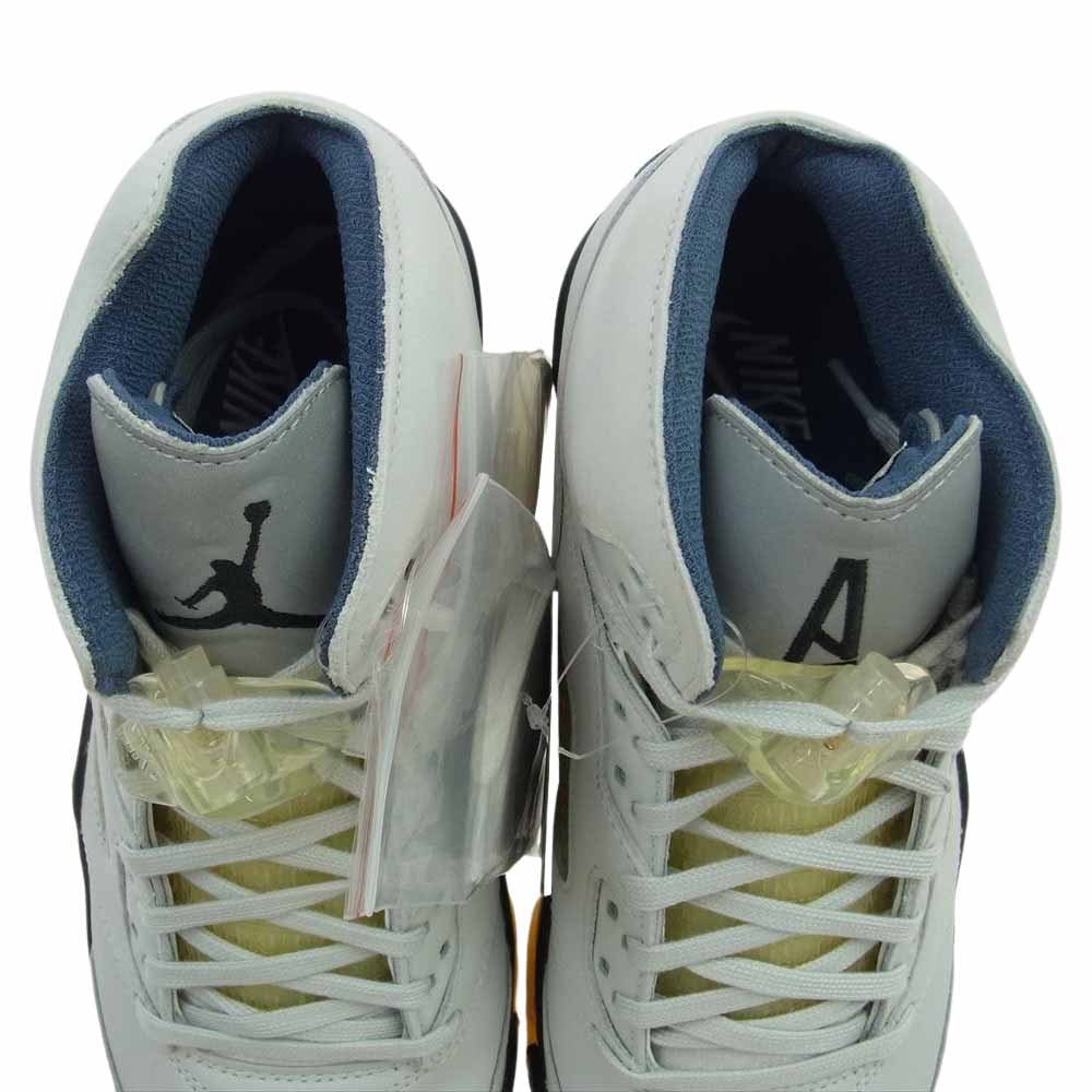 NIKE ナイキ FZ5758-004 × A Ma Maniere アママニエール WMNS Air Jordan 5 Retro SP ウィメンズ エアジョーダン5 レトロ スニーカー ホワイト系 ブラック系 ブルー系 27.5cm【新古品】【未使用】【中古】