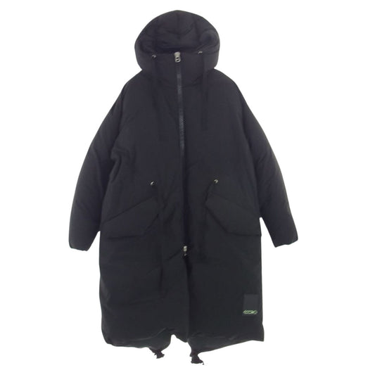 オーエーエムシー 21AW OAMT442301 INFLATE PARKA ロゴパッチ フード付き ダウンコート ダウンジャケット ブラック系 S【中古】